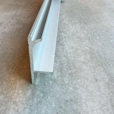 Zócalo Deco 30/50x2500mm Aluminio Cromo Mate