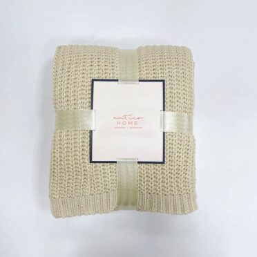 Manta Tejida color Crema