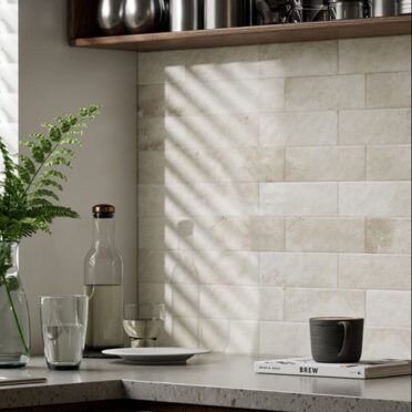 Porcelanato Materia Listello 7.5x23 cm Arezzo